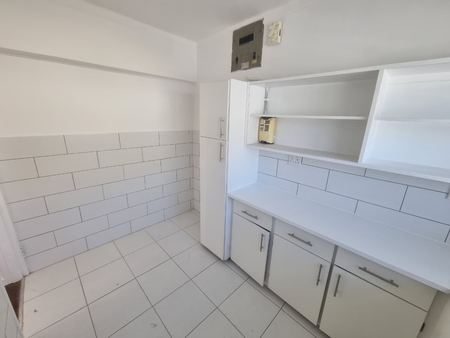 To Let 1 Bedroom Property for Rent in Sea Point Western Cape